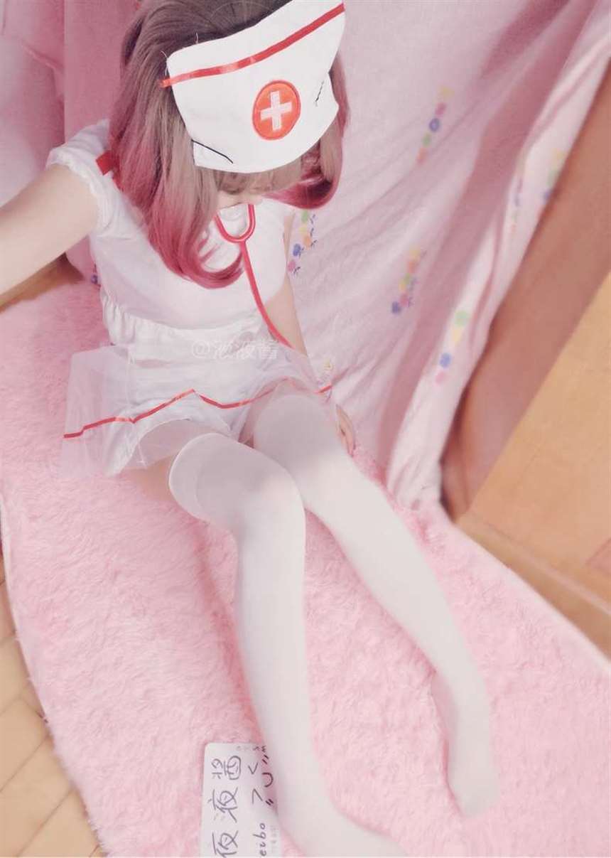 【萝莉福利】微博萝莉 软妹子@液液酱YeYe 白丝护士装