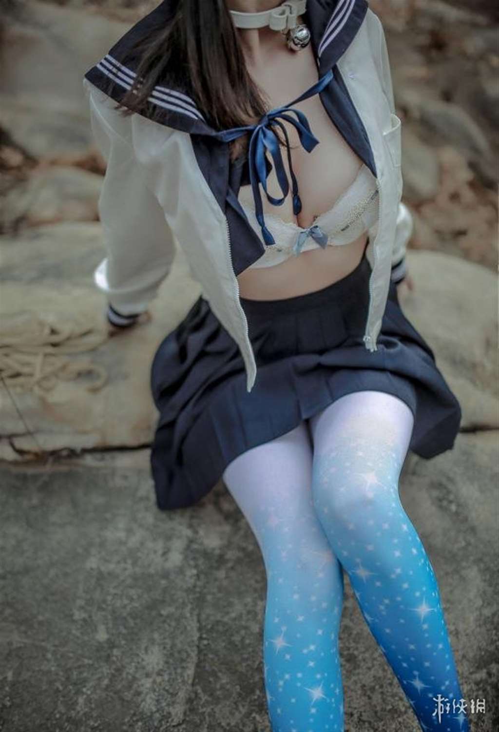 白丝h福利液液酱视频 当一个萌妹子穿上白丝