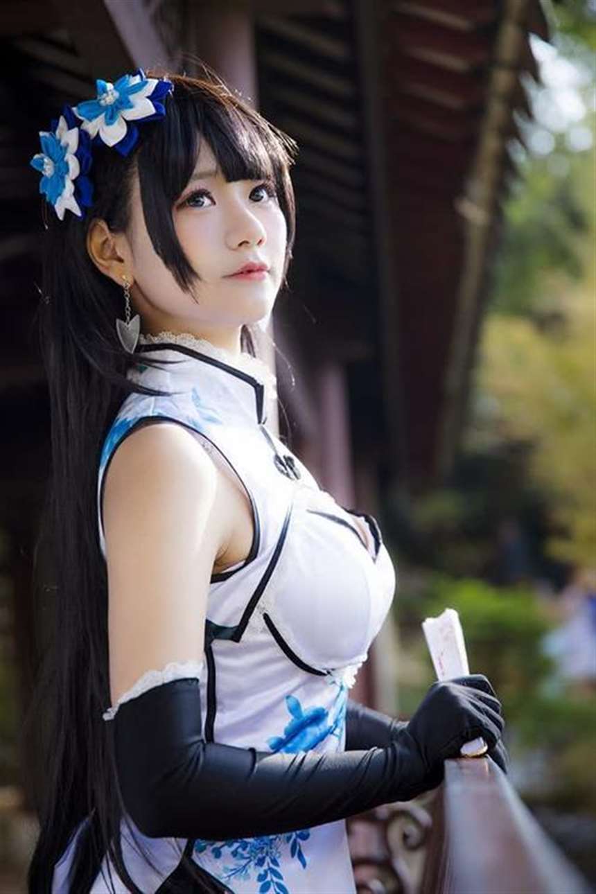 Cosplay进酱 ,上身让人沸腾(5)(点击浏览下一张趣图)