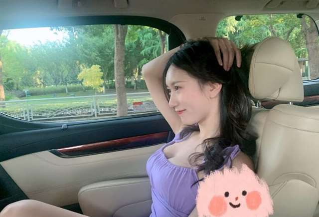 小小玉酱妖猫APP大量尺度写真流出