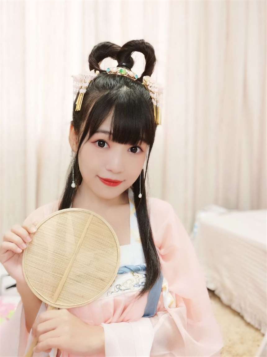 B站爆火的第一舞姬有咩酱