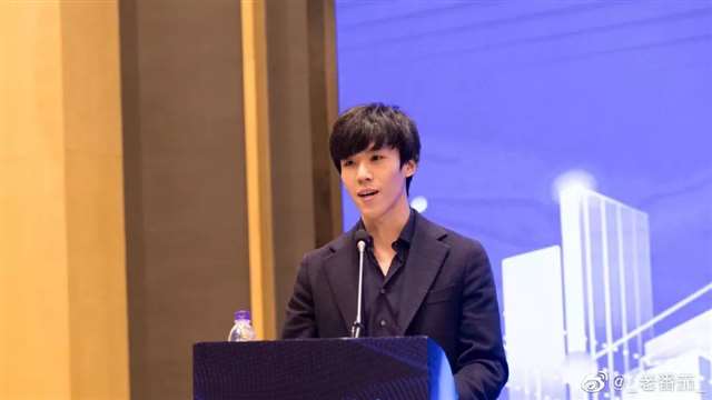 咬人猫获封二次元女神 月薪达到六位数