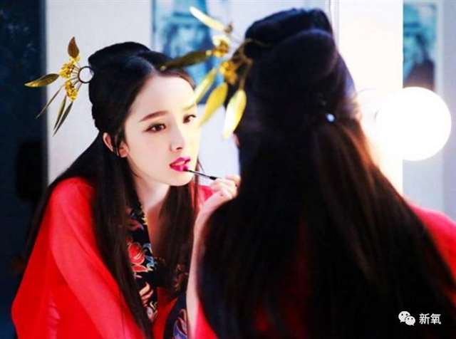 cos圈,一个群魔乱舞的狂乱世界~！