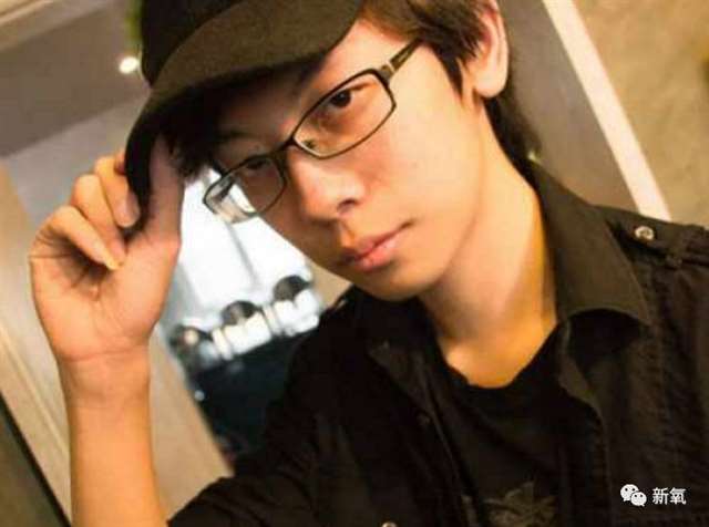 cos圈,一个群魔乱舞的狂乱世界~！