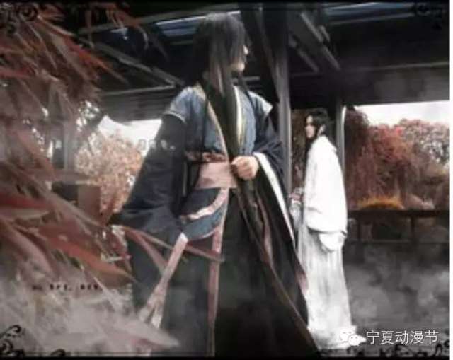 kenn王爷，原名傅邵仪，昵称王爷、小啃啃、啃爷，中国著名coser