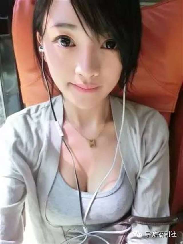 新晋的“胸器合法萝莉”“早瀬みる”COSER