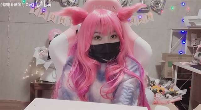 小团团庆生整整跳了3个小时的舞蹈