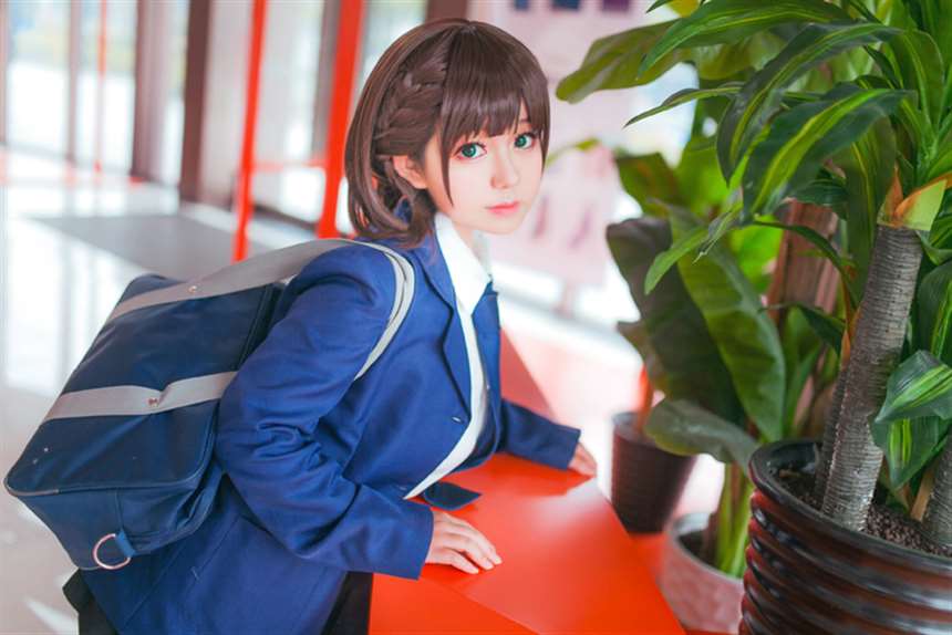 小爱cosplay 让爱酱为你赶走周一的忧郁吧(点击浏览下一张趣图)