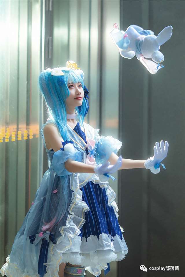 出境：陌尘尘摄影：@可乐君妆娘：@65