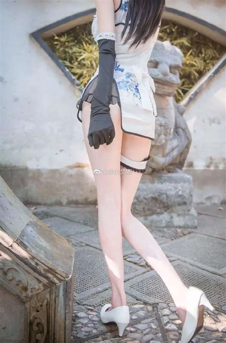 仙气小姐姐你的负卿，撩人的美腿，直接舔屏