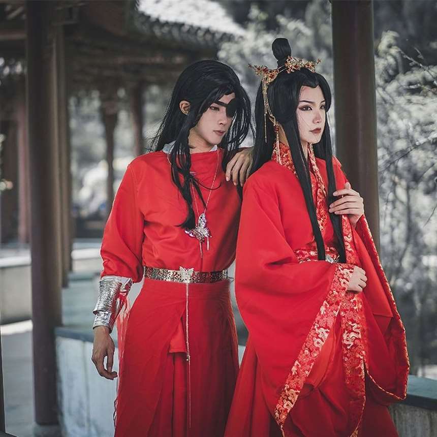 天官赐福cos服花城cosplay(点击浏览下一张趣图)