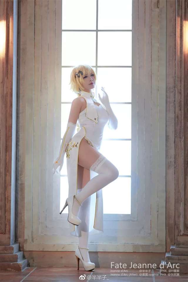 日常分享COS美图 性感COS半半酱