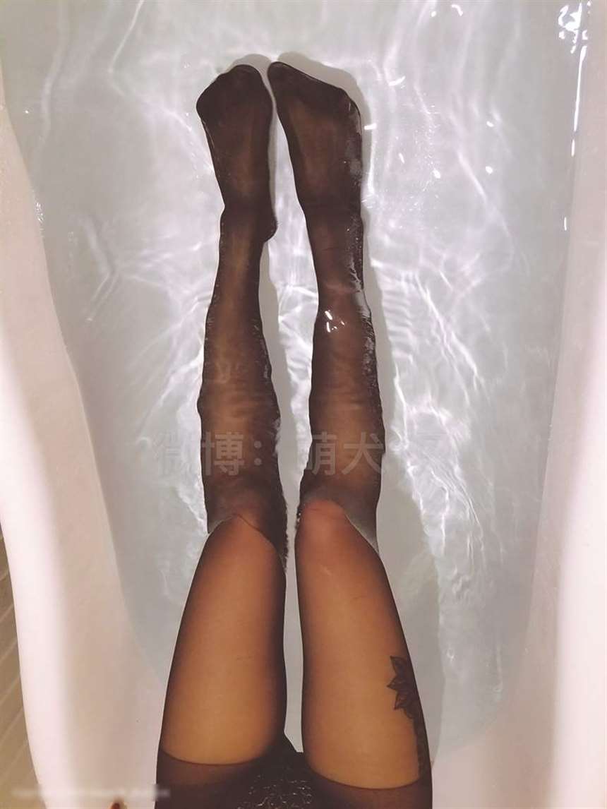 萌犬一只twitter 福利姬黑丝情趣图