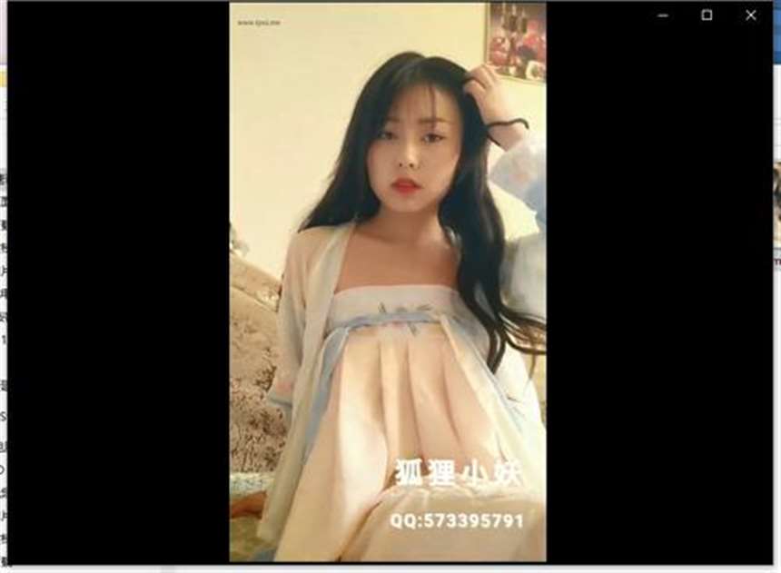 狐狸小妖汉服还有别的照片【1v259mb】