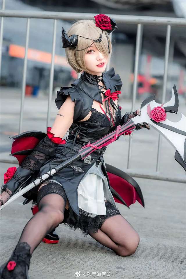 Cos—《崩坏3》丽塔  小姐姐cn：沧霁桔梗