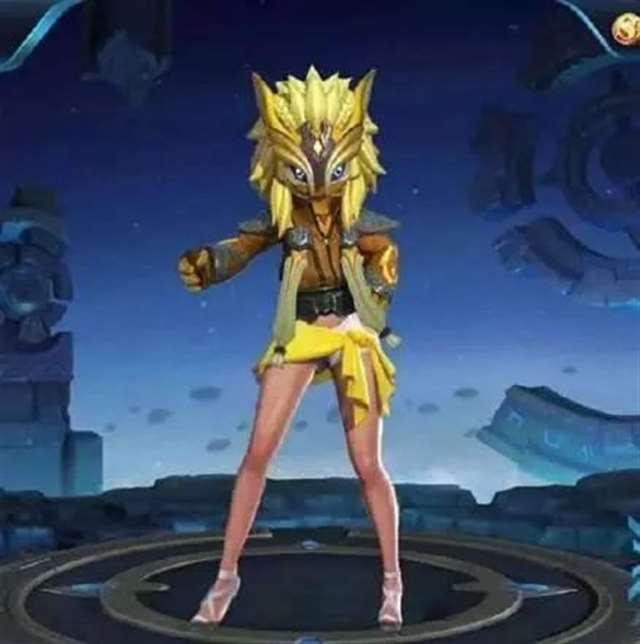 王者荣耀男英雄换上了女英雄的腿