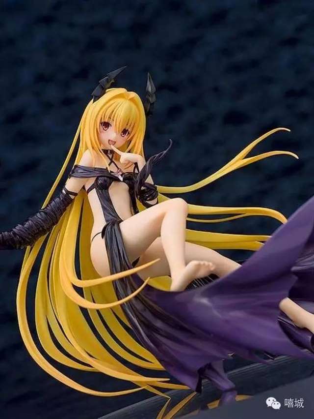 伊莉雅，SABER，四糸乃，金色暗影和萝娜 手办欣赏