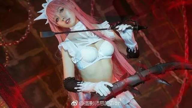 库・丘林Alter和梅芙是《Fate/Grand Order》coser@鎏年_Radium@空气娘Kuuki