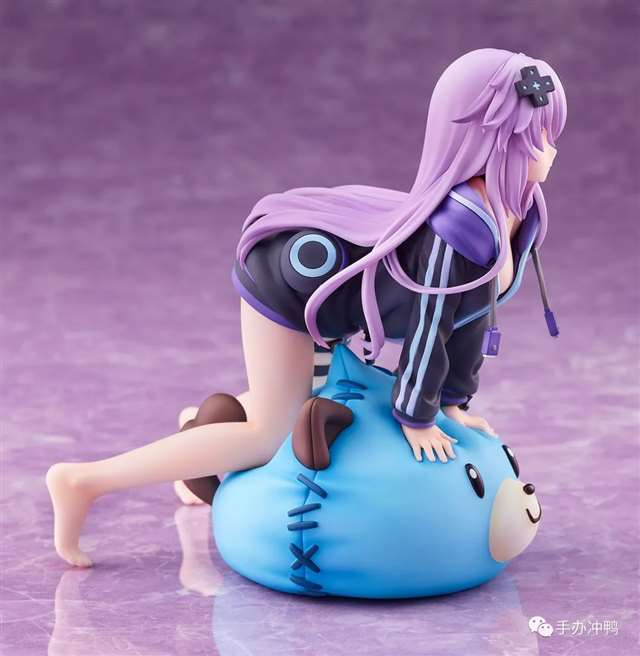 充满诱惑的《超次元游戏海王星》动画OVA中的大涅普