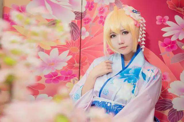 《Fate/stay night》的女主角尔托利亚·潘德拉 coser：风色夭夭