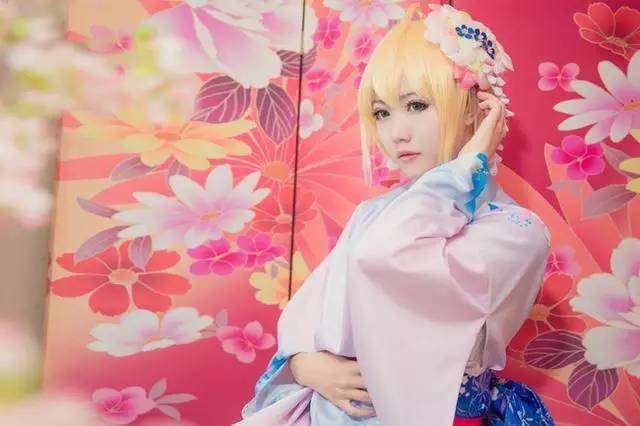 《Fate/stay night》的女主角尔托利亚·潘德拉 coser：风色夭夭