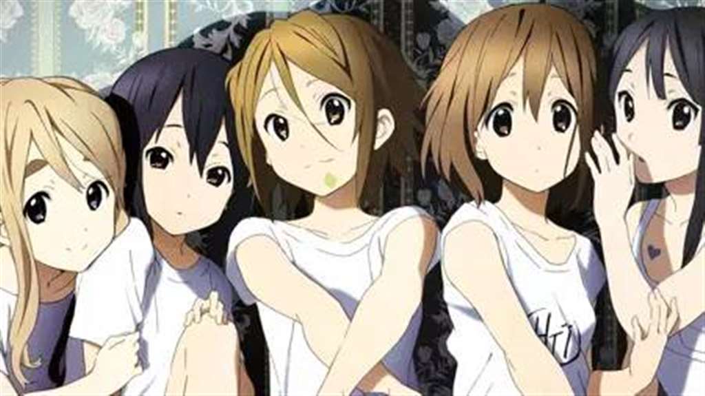 日本画师kurocaze-s把动漫女孩人物给重新绘制成胖胖又肉肉的样子!