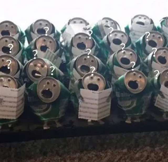 各式美男拟人，穿得又少，各种摆拍，原地出道