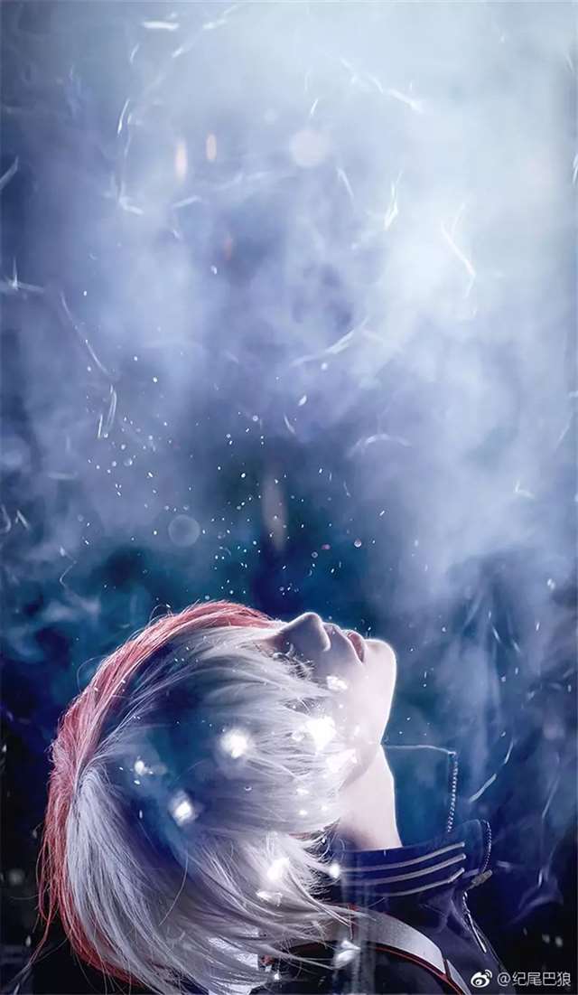 COSPLAY欣赏《我的英雄学院》天才轰焦冻CN：@纪尾巴狼