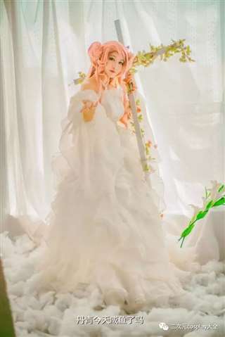  尤菲米娅.li.布里塔尼亚 cos正片