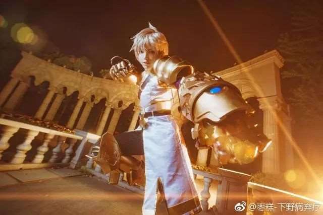 知名Coser《枣糕》