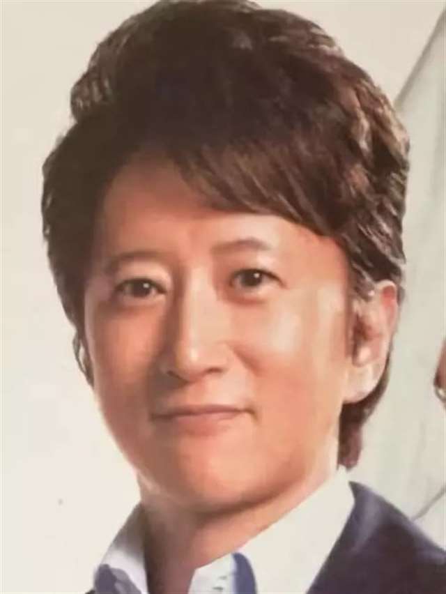 dio爷站姿 让人看了一眼就无法忘记