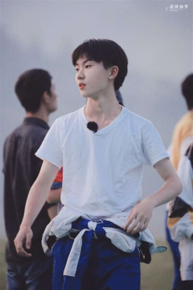 时代少年团真人耽美漫画本之马嘉祺宋亚轩write as