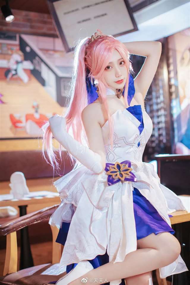 COS《永远的7日之都》珈儿的小姐姐