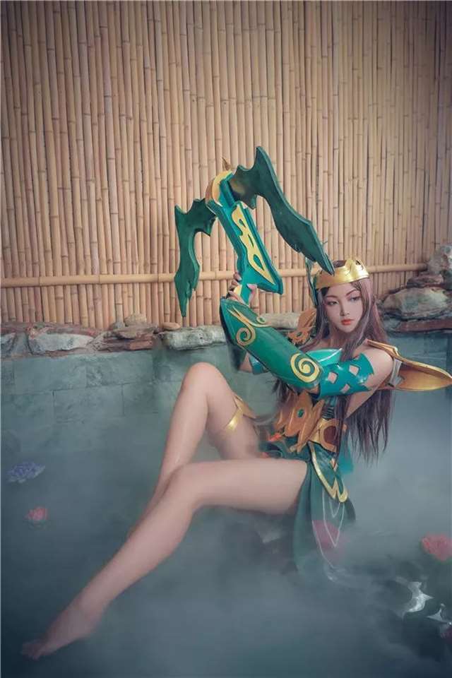 王者荣耀cos 本期小仙女姐姐：枣糕 清秀的森之风灵虞姬