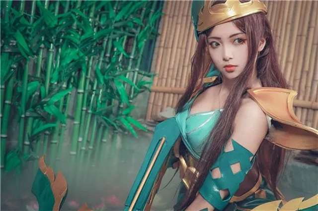 王者荣耀cos 本期小仙女姐姐：枣糕 清秀的森之风灵虞姬