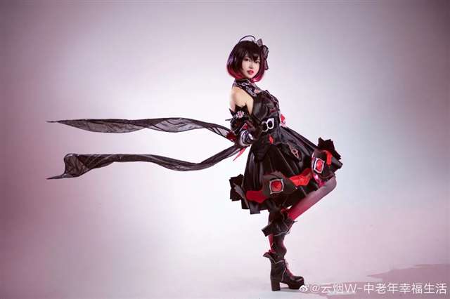  cosplay《崩坏3》希儿 彼岸双生小姐姐出镜：-@星之迟迟 @云烟W