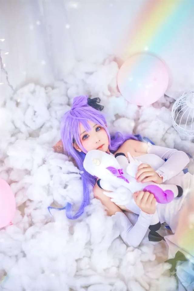 碧蓝航线 独角兽cosplay微博@直太小屌
