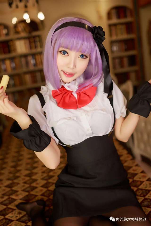 爱吃点心的黑丝小姐姐!粗点心战争 枝垂萤 cos