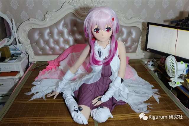 Kiger:布若(枝垂萤)、神羽(楪祈)的粗点心战争