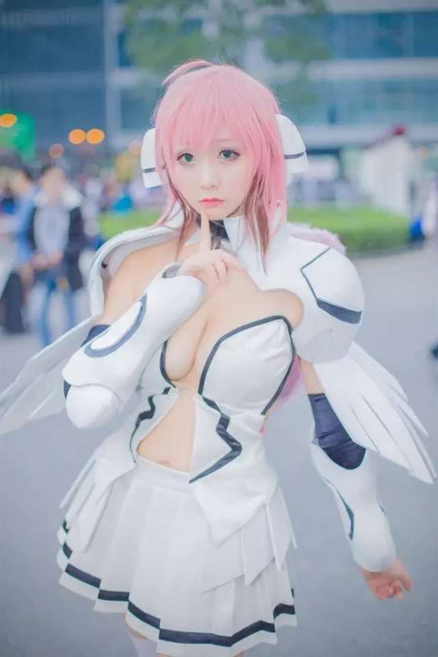 Cos作品：伊卡洛斯——《天降之物》Coser：三刀刀刀刕