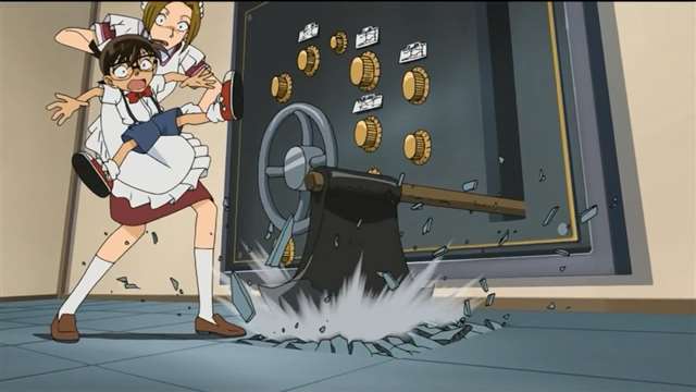 女装的怪盗基德