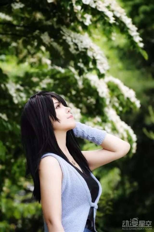 《名侦探柯南中》的“千面魔女”贝尔摩得COS