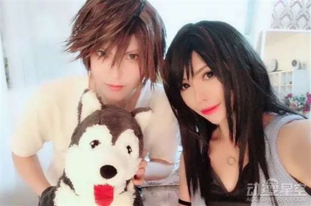 《名侦探柯南中》的“千面魔女”贝尔摩得COS