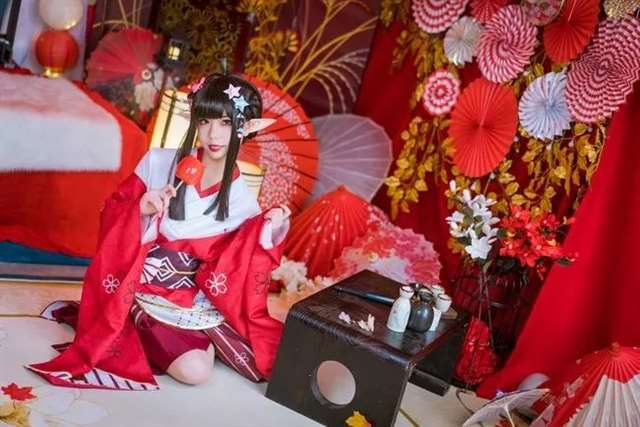 《凹凸世界》凯莉和服Cos 