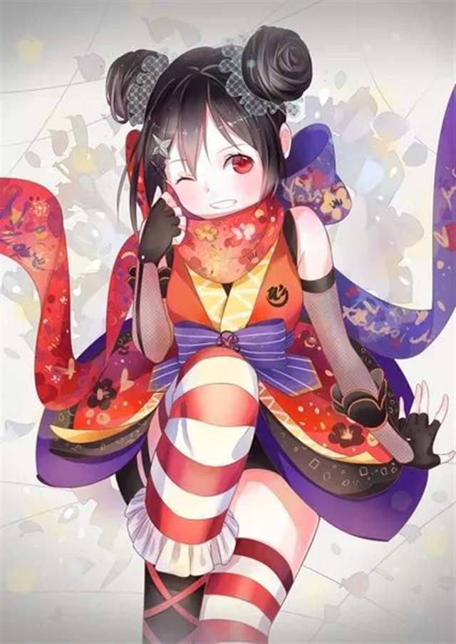 《lovelive!》的 矢泽妮可二次元福利