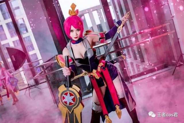 丰满甜美美女王者荣耀 花木兰cos