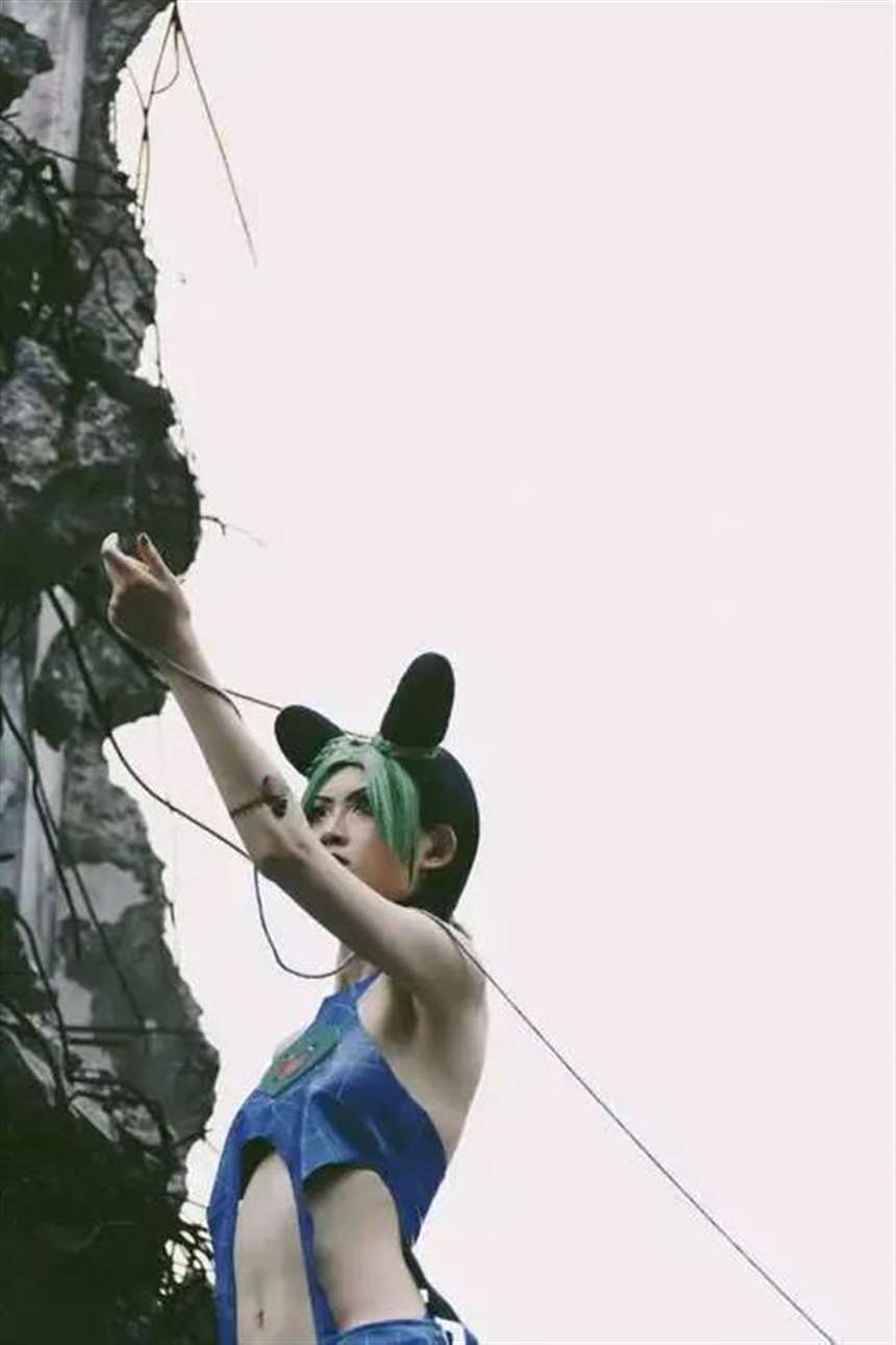 COSPLAY作品《JOJO的奇妙冒险》空条徐伦CN小爱aiko