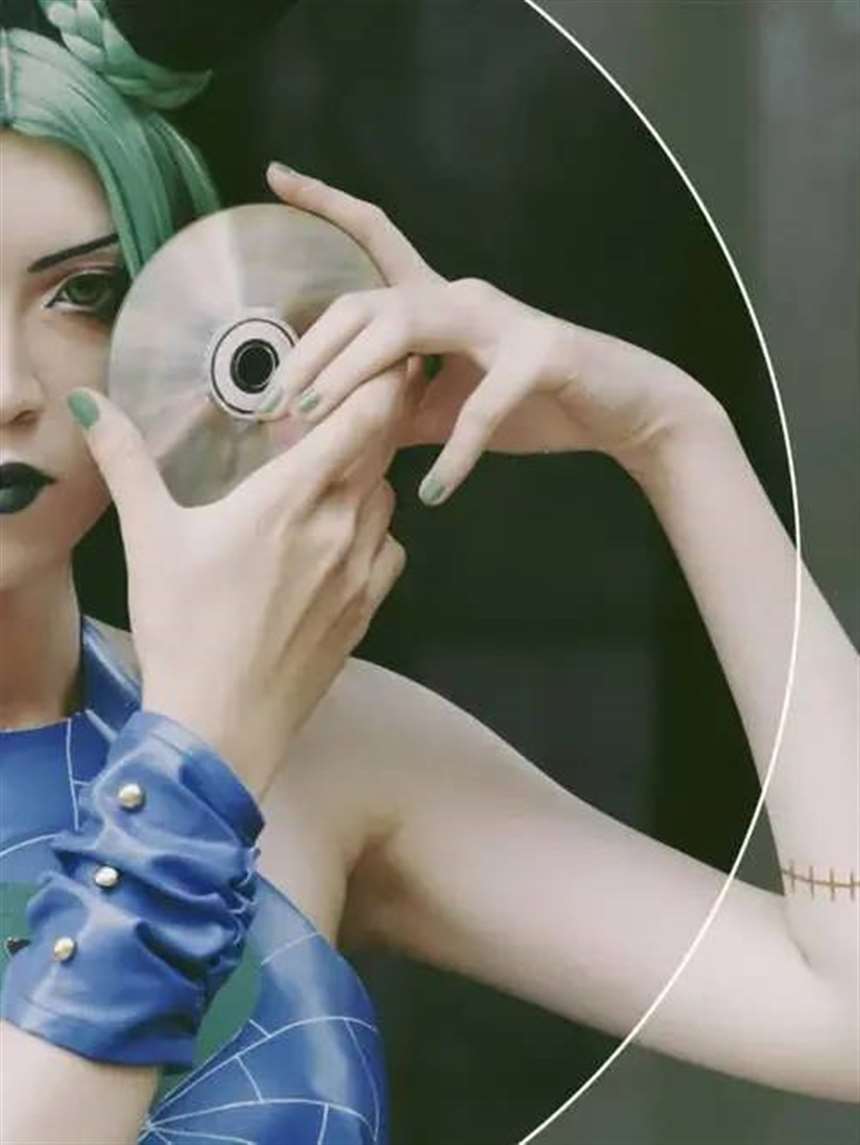 COSPLAY作品《JOJO的奇妙冒险》空条徐伦CN小爱aiko