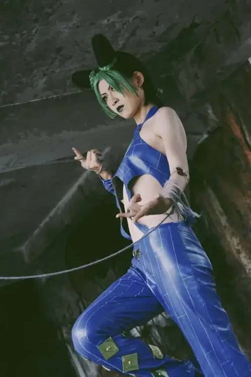 COSPLAY作品《JOJO的奇妙冒险》空条徐伦CN小爱aiko