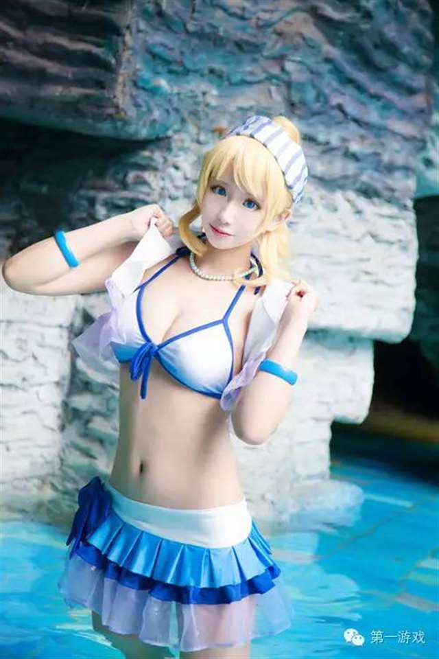 Cosplay《lovelive!》 绚濑绘里水着装COS赏